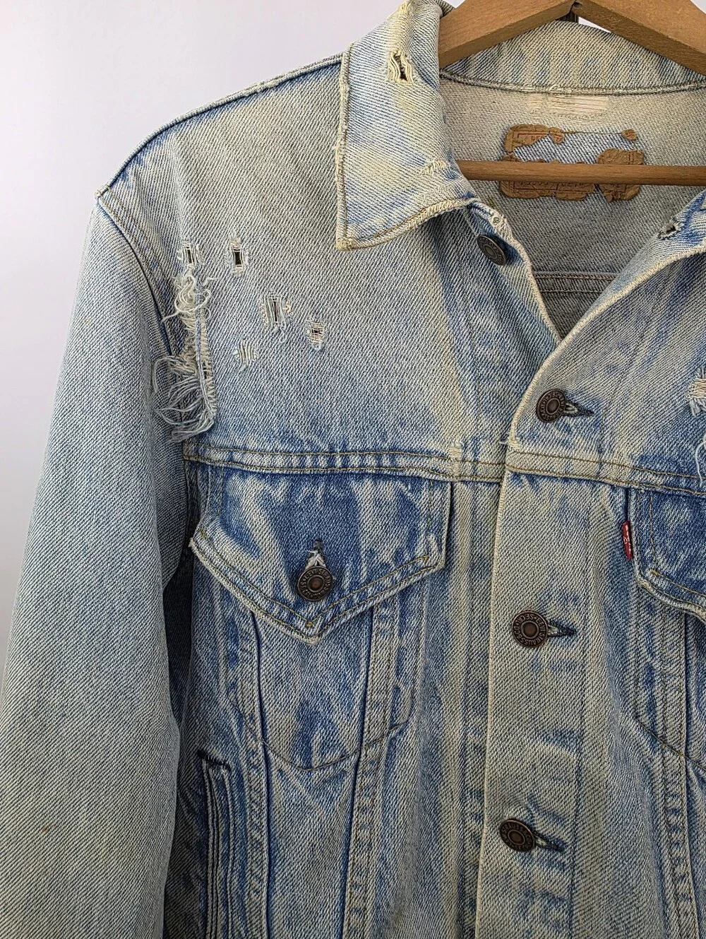 Levi's Vintage 80's Blue Denim Type III Trucker Distressed Jacket Size 42